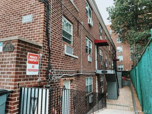 3282 Oxford Avenue - Photo 1