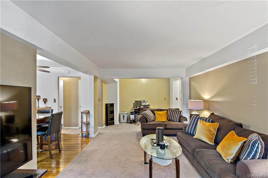 465 Lincoln Avenue - Photo 1