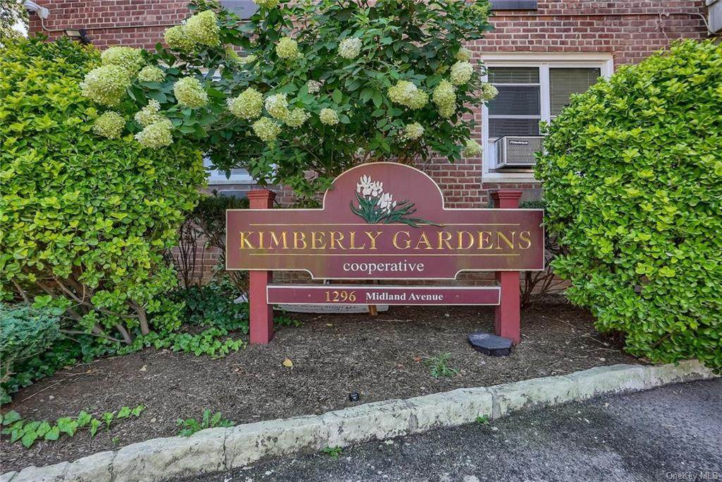 1296 Midland Avenue - Photo 1