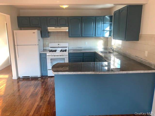 3610 Paulding Avenue - Photo 1