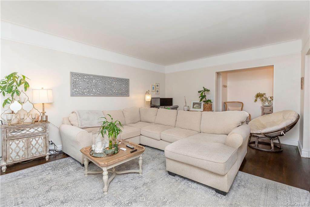 25 Parkview Avenue - Photo 1