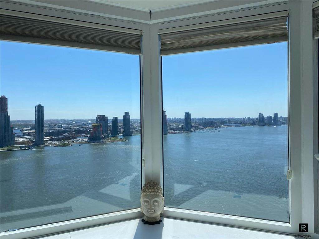 415 37th Street - Photo 1