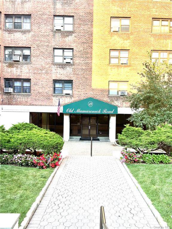 19 Old Mamaroneck Road - Photo 1