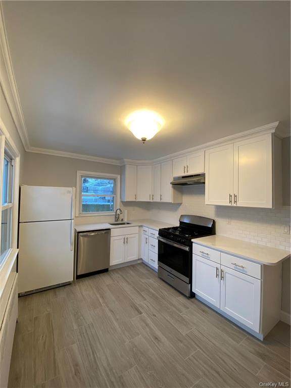 106 Travers Avenue - Photo 1
