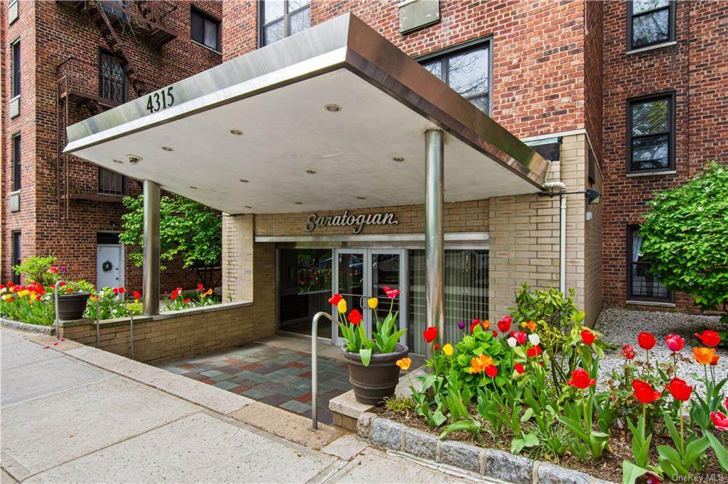 4315 Webster Avenue - Photo 1