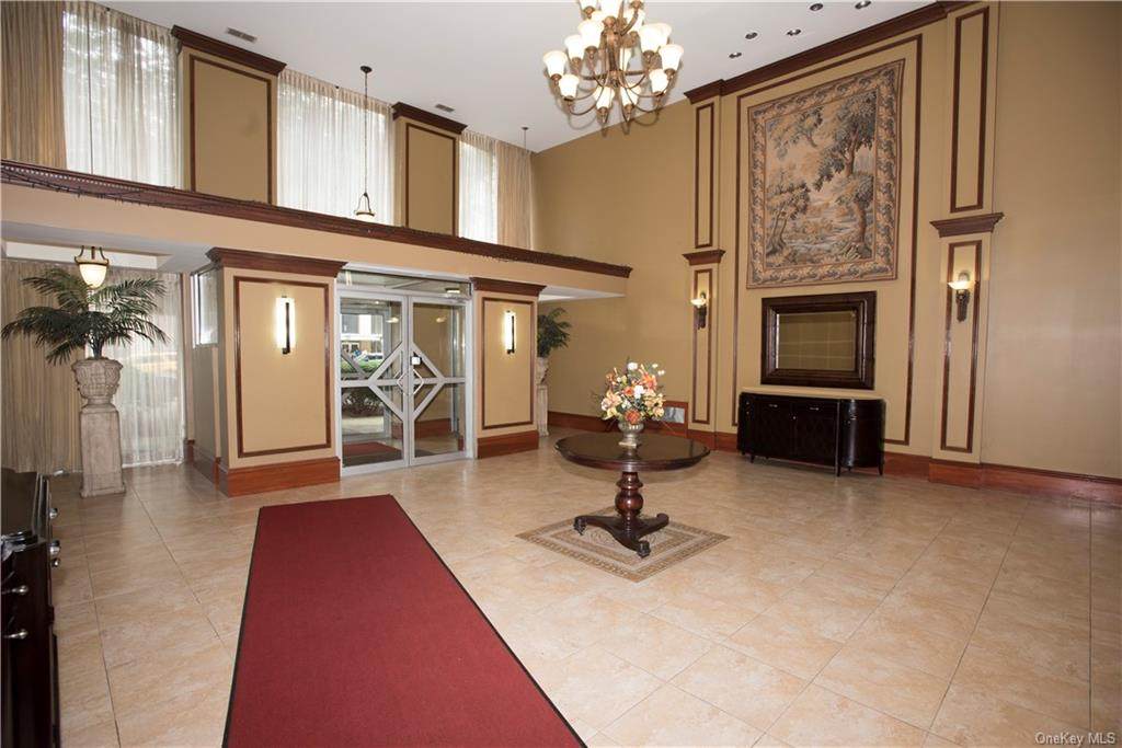 11 Park Avenue - Photo 1