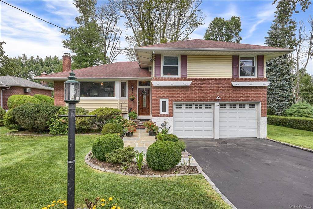 179 Finmor Drive - Photo 1