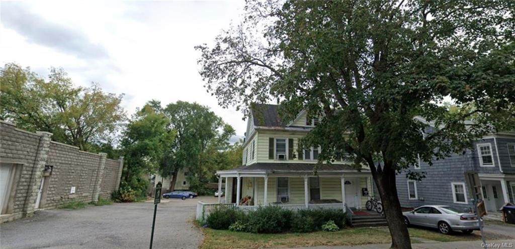 28 Academy Avenue - Photo 1