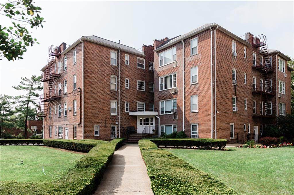 600 Pelham Road - Photo 1