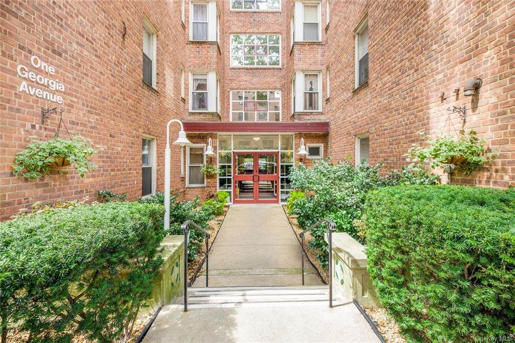 1 Georgia Avenue - Photo 1
