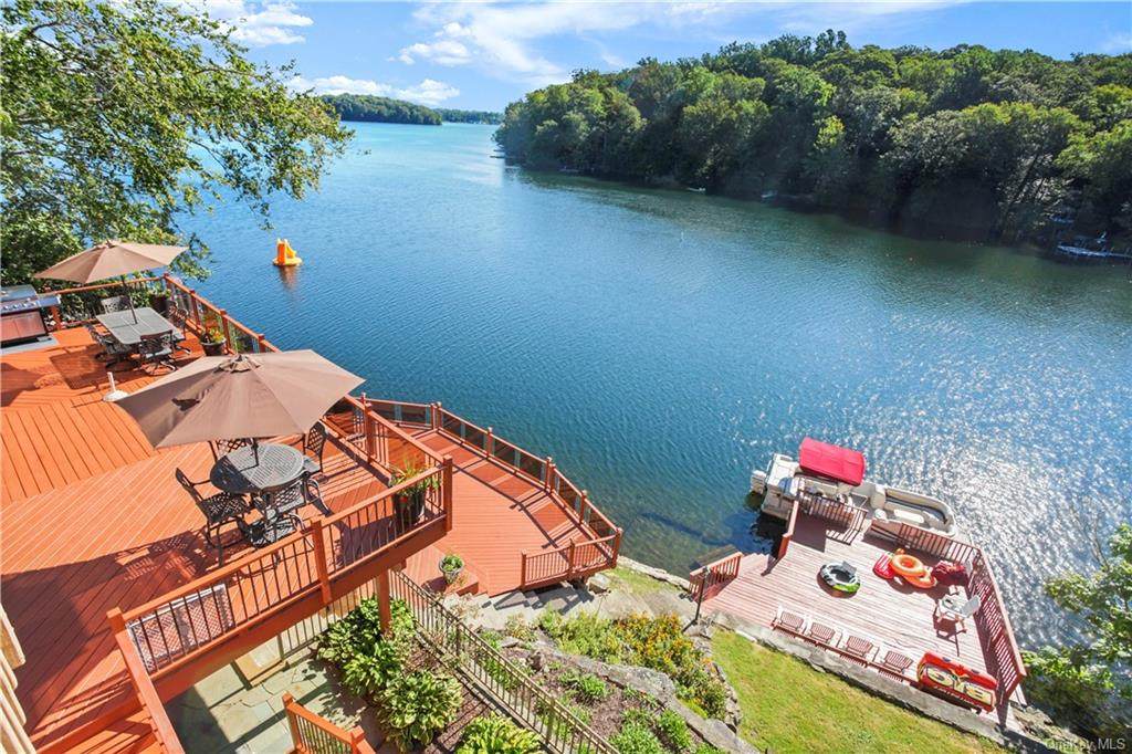 134 Lake Boulevard - Photo 1