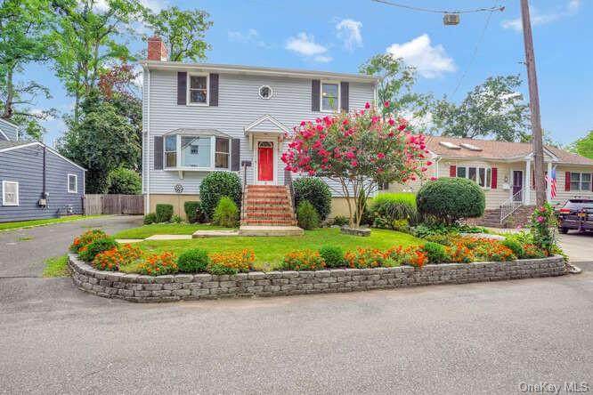 9 Arlington Lane - Photo 1