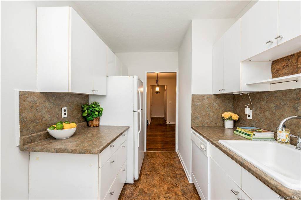 315 King Street - Photo 1