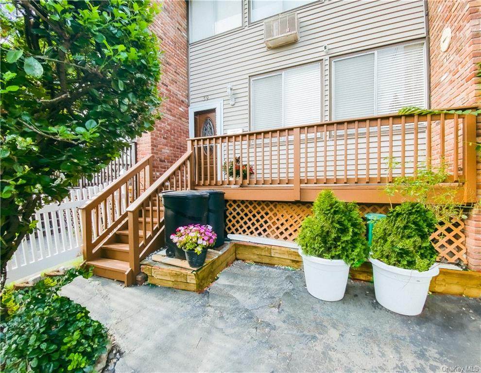 39 Mclaughlin Avenue - Photo 1