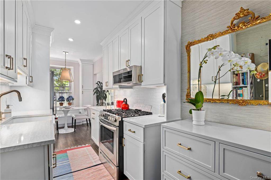 2 Lockwood Avenue - Photo 1