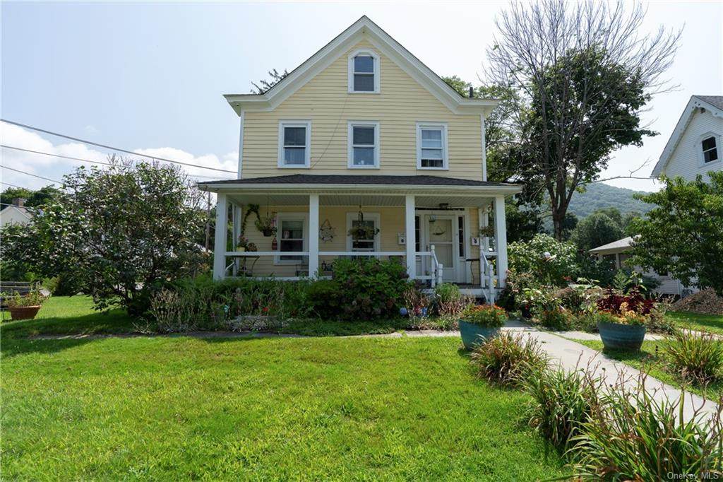 36 Russell Avenue - Photo 1