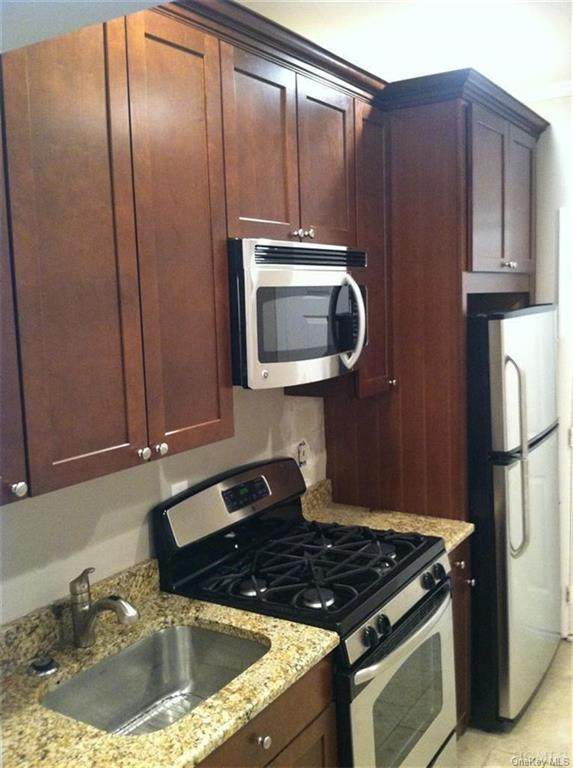 74 Wheeler Avenue - Photo 1