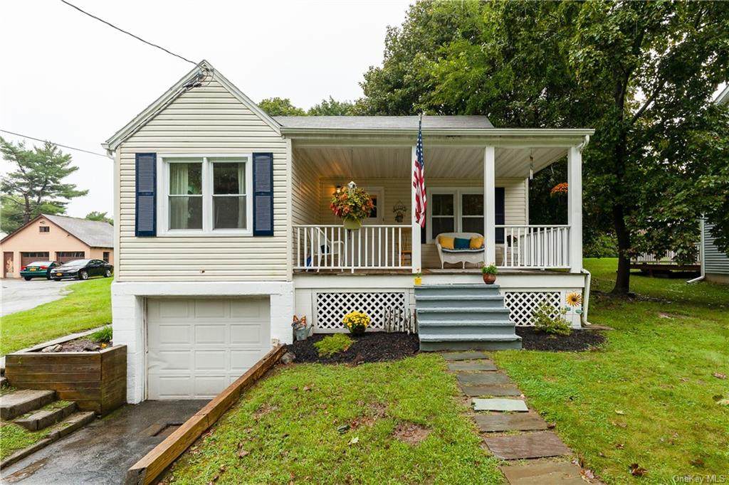 33 Crestwood Boulevard - Photo 1