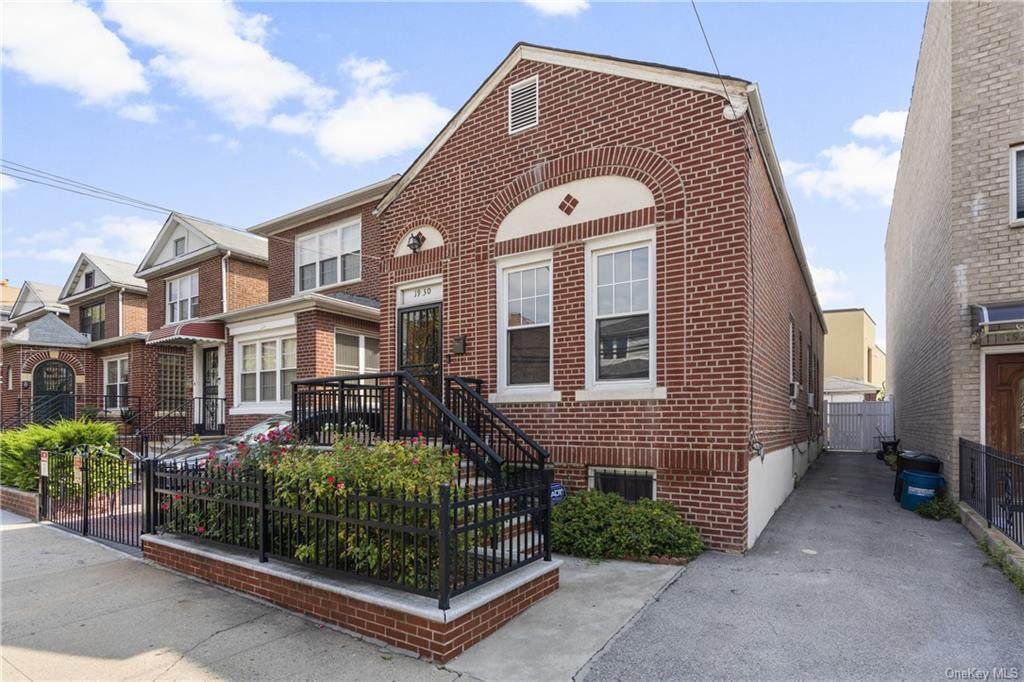 1930 Hobart Avenue - Photo 1