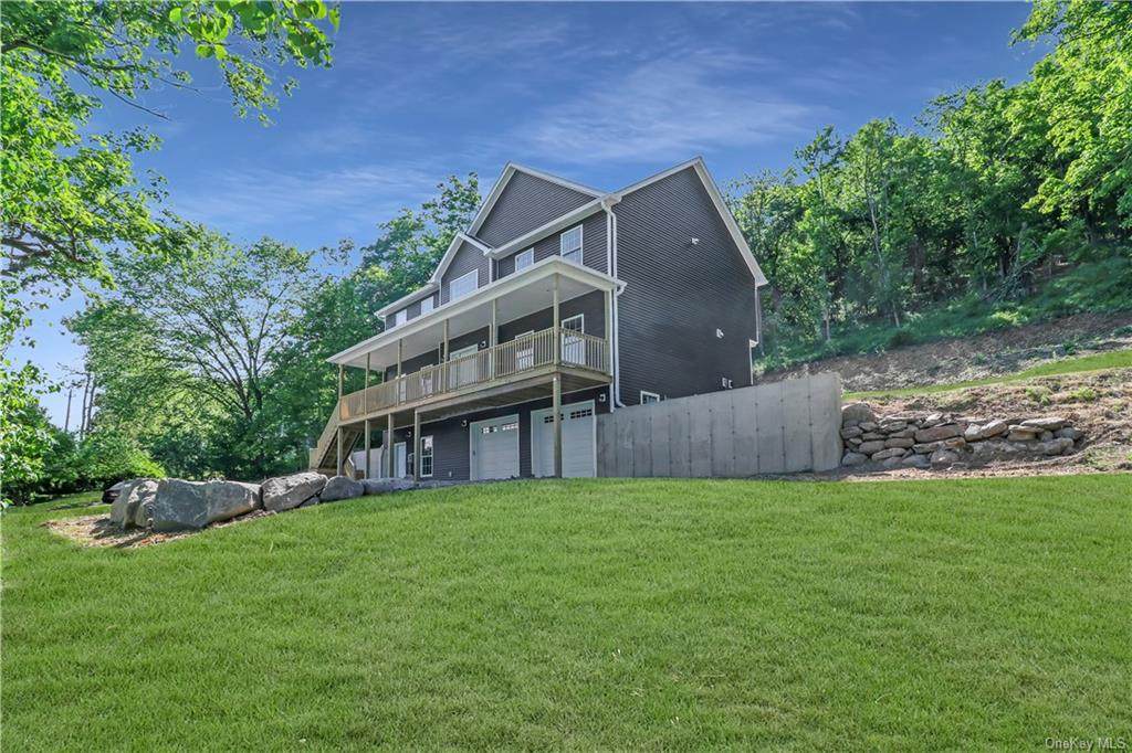 1739 Kings Highway - Photo 1