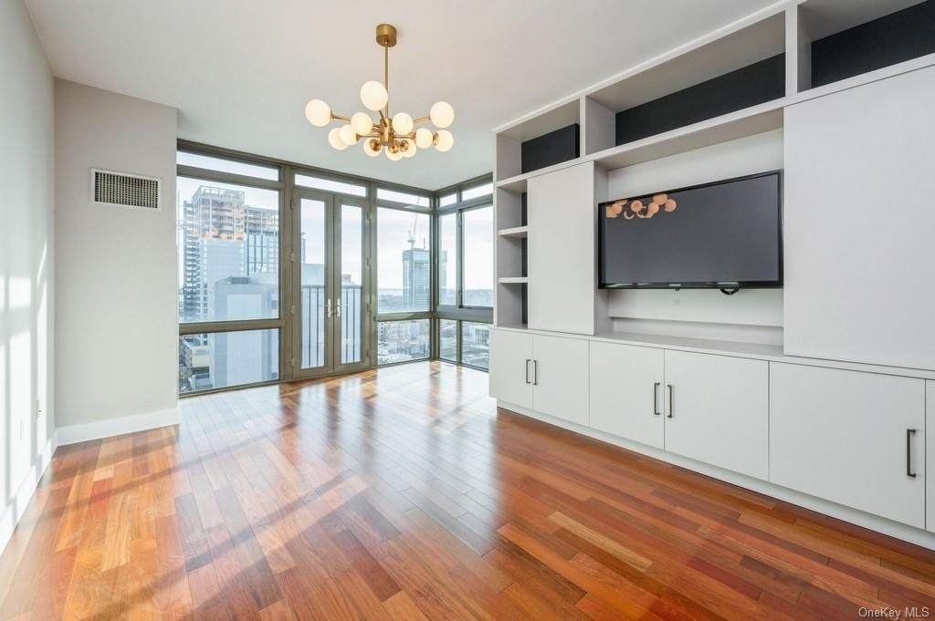 175 Huguenot Street - Photo 1