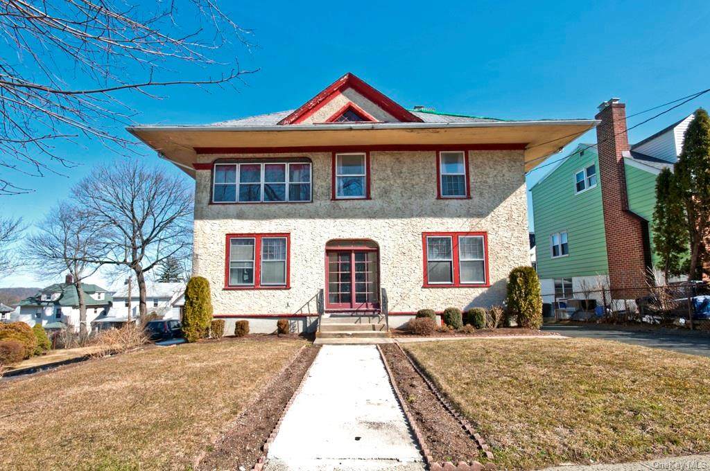 27 Tibbits Avenue - Photo 1