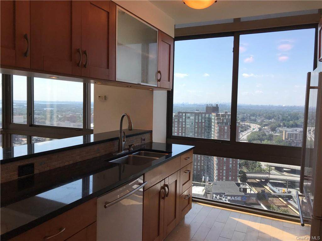 175 Huguenot Street - Photo 1