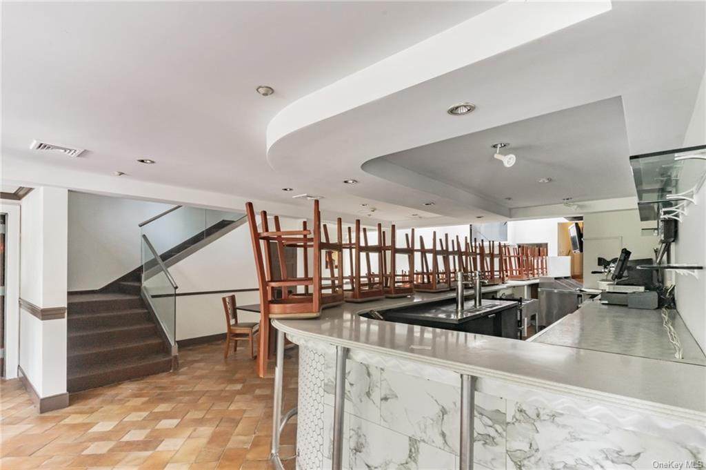 6 Rockledge Avenue - Photo 1