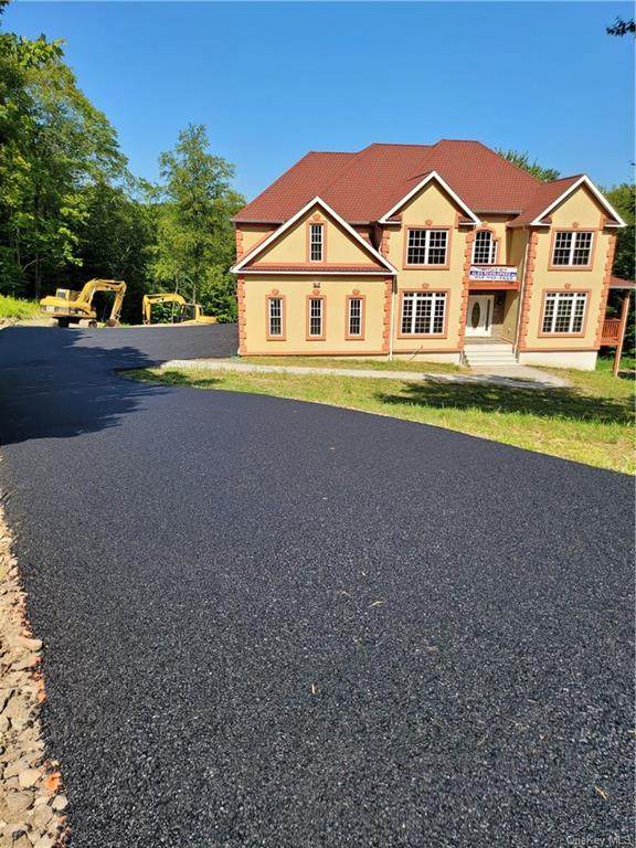 7 Hamlet Way - Photo 1
