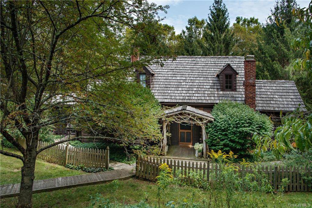 16 Carlson Road - Photo 1