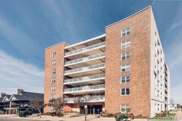 855 Broadway - Photo 1