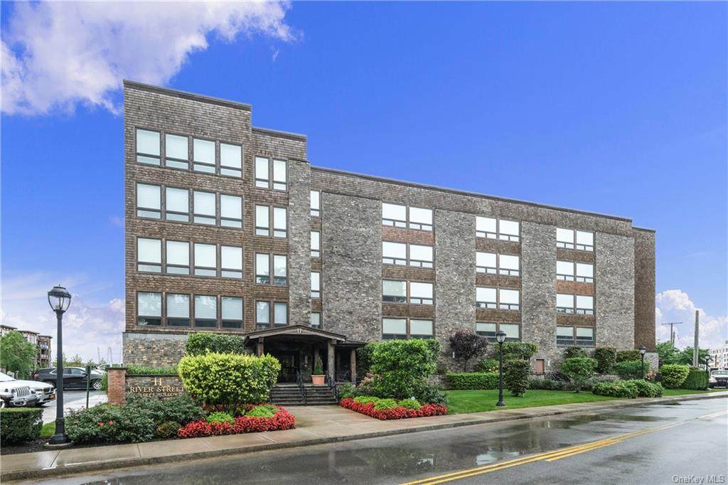11 River Street - Photo 1