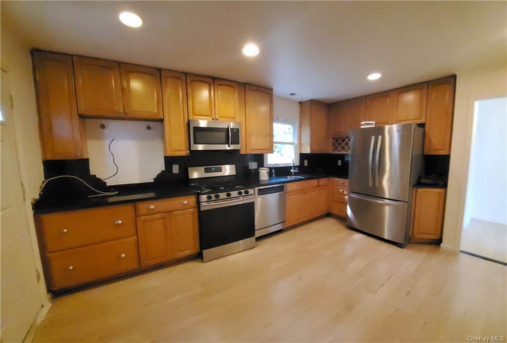 34 Ashland Street - Photo 1