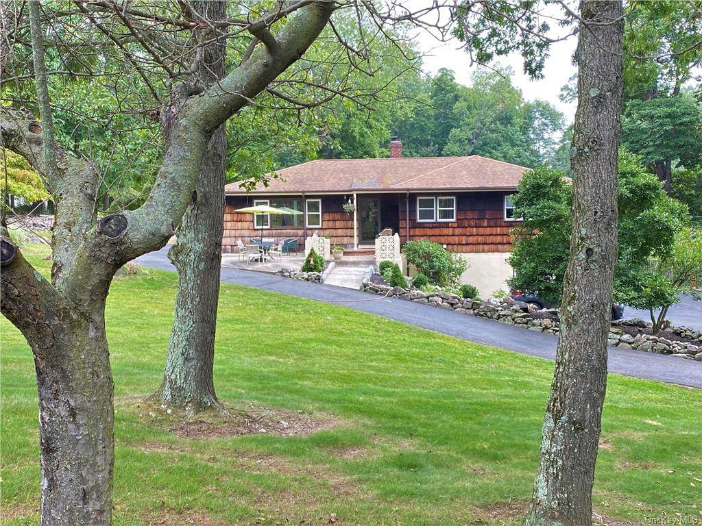 6 Concord Drive - Photo 1