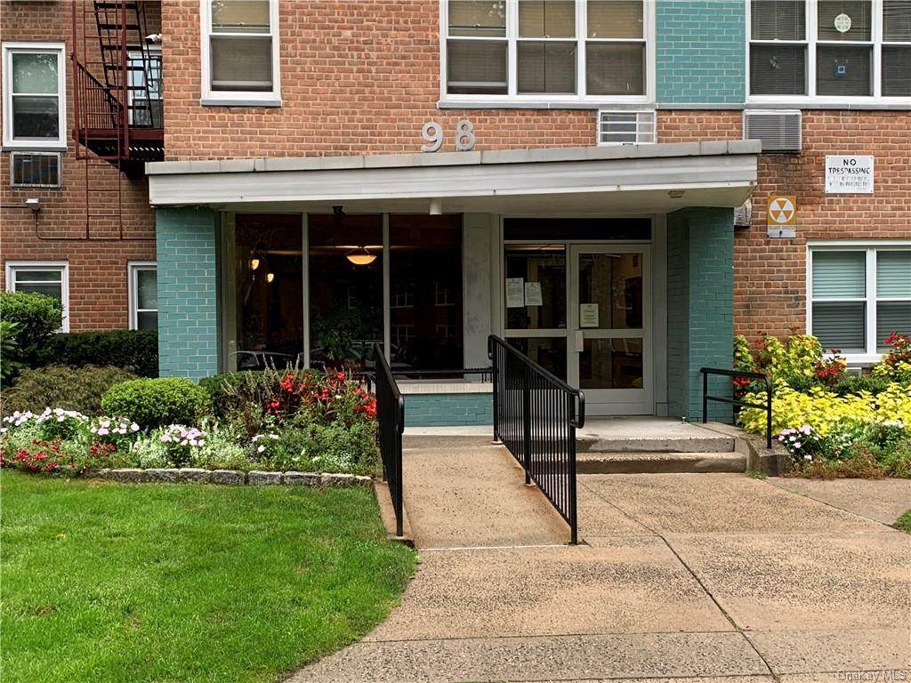 98 Dehaven Drive - Photo 1