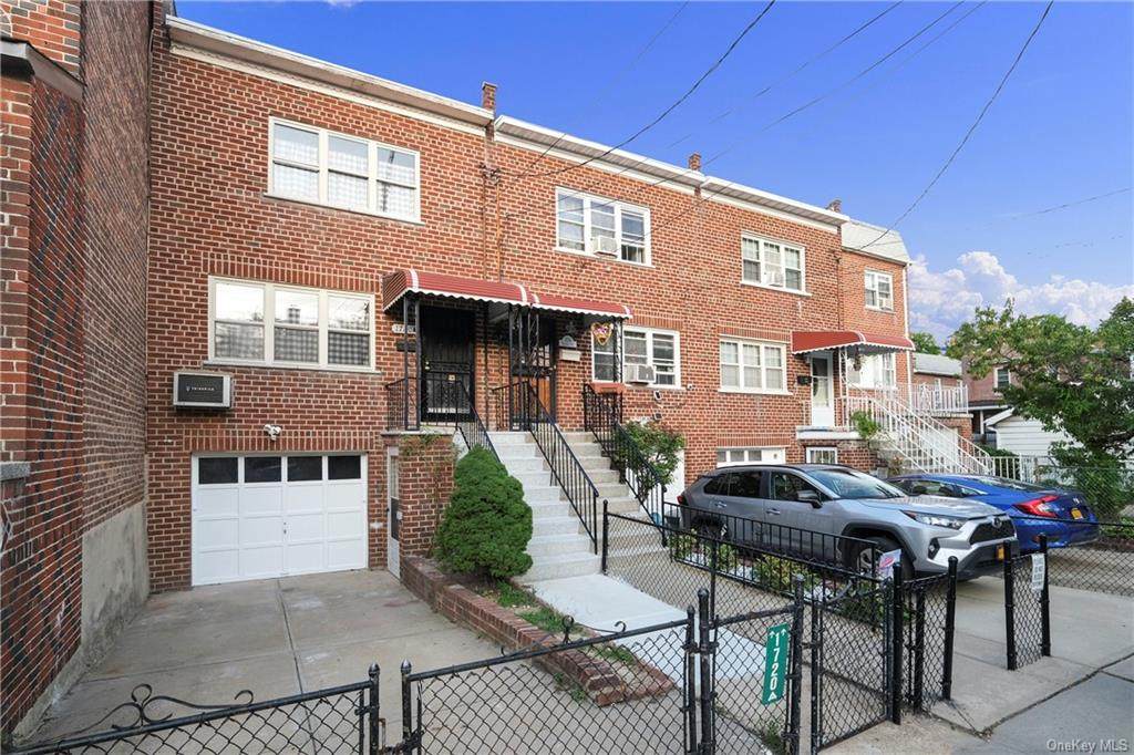 1720A Paulding Avenue - Photo 1