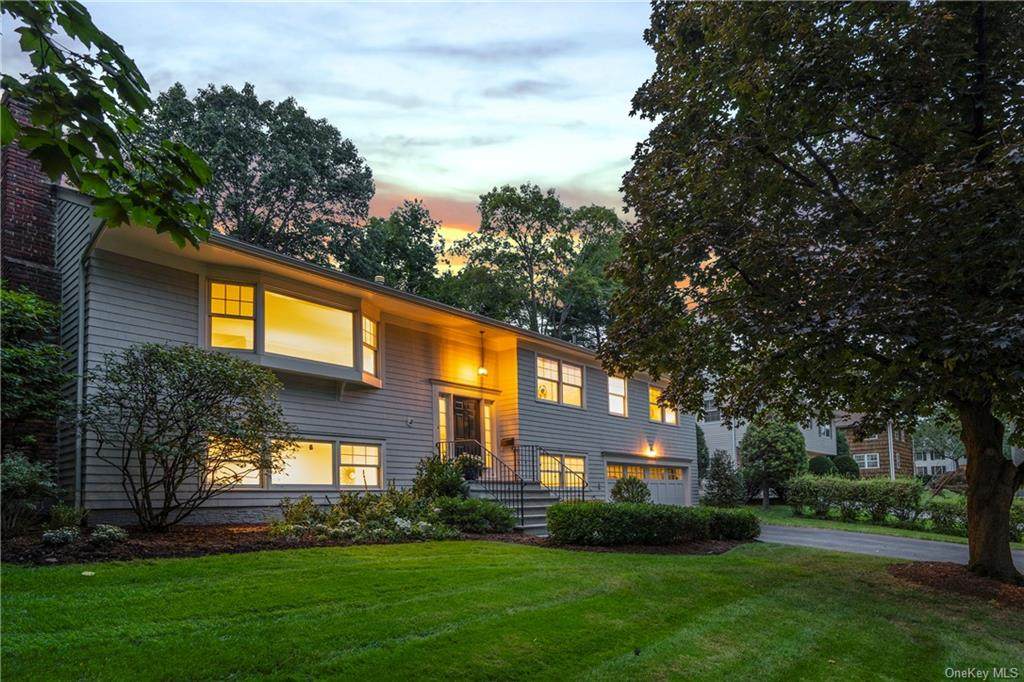 6 Loewen Court - Photo 1