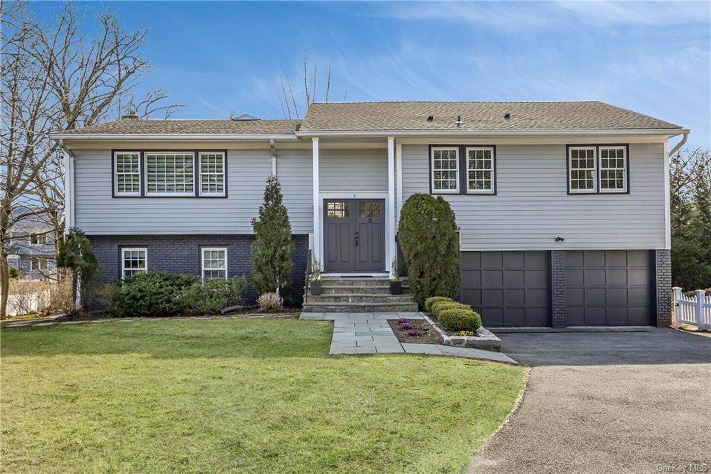 10 Oakland Beach Avenue - Photo 1