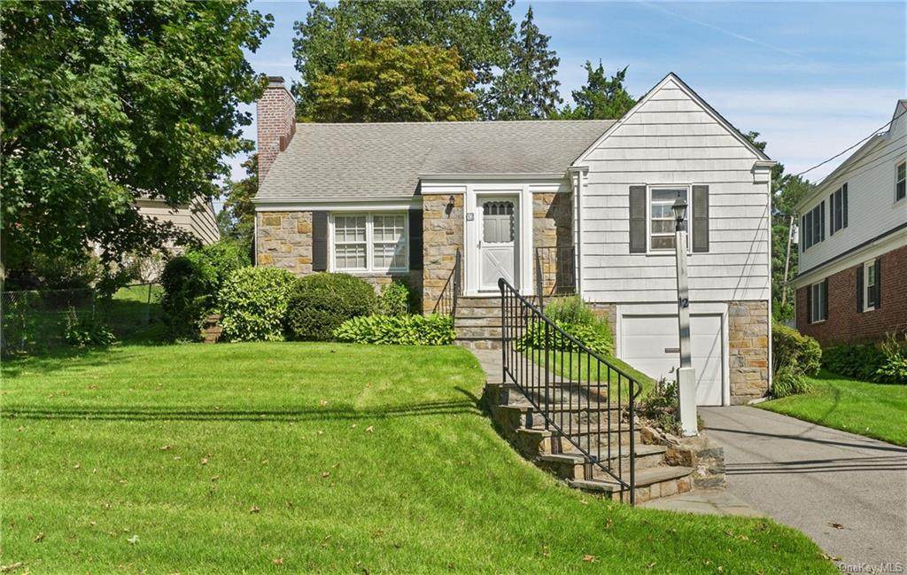 12 Manor Avenue - Photo 1