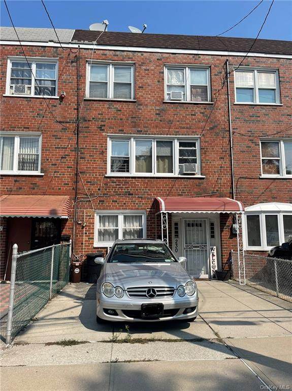 230 Buttrick Avenue - Photo 1