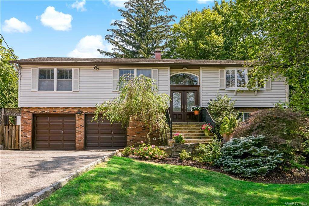 49 Forest Boulevard - Photo 1