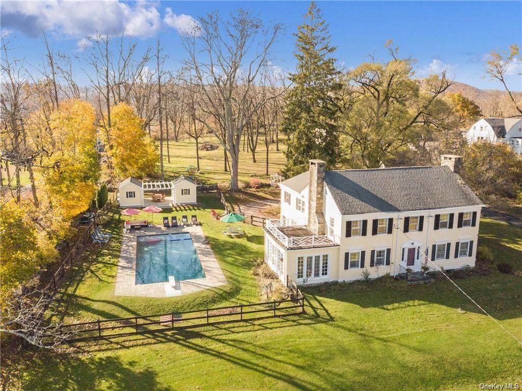 435 Cornwall Hill Road - Photo 1