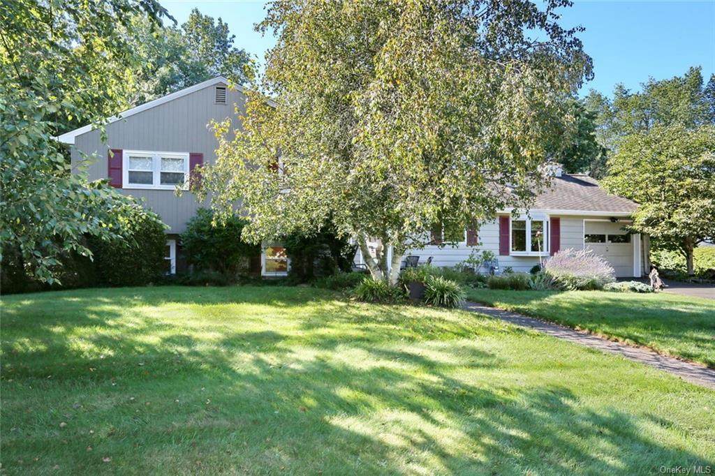 159 Foxwood Road - Photo 1