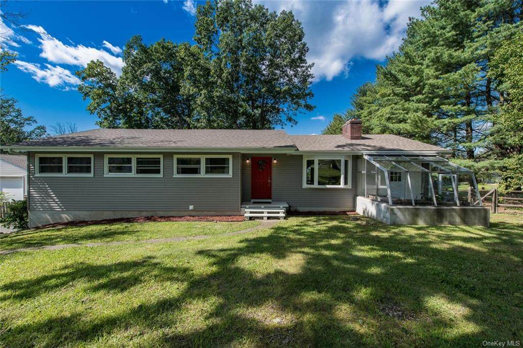 19 Manor Drive - Photo 1