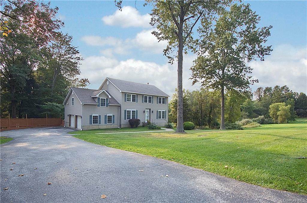 15 Pinecrest Road - Photo 1
