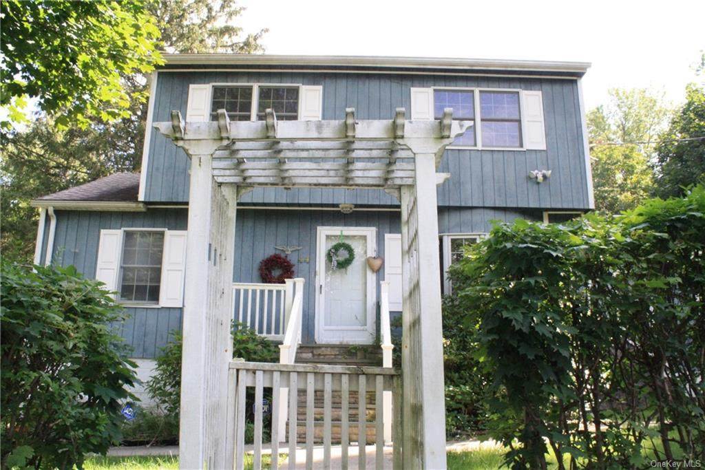 44 Lincoln Drive - Photo 1