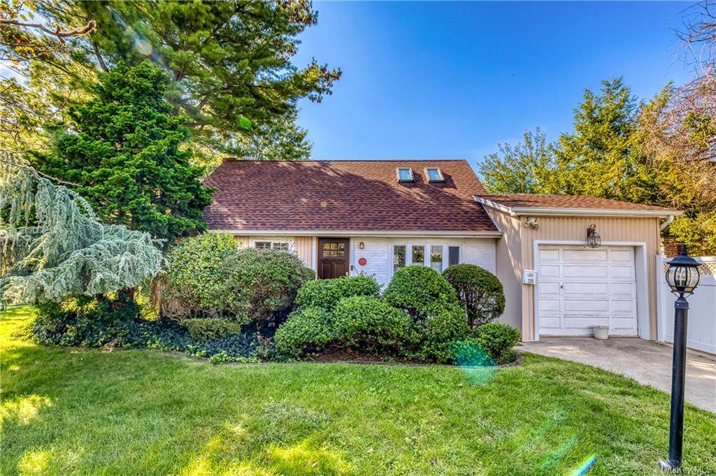 219 Crown Avenue - Photo 1