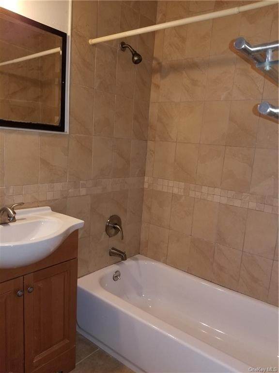 16 Nuvern Avenue - Photo 1