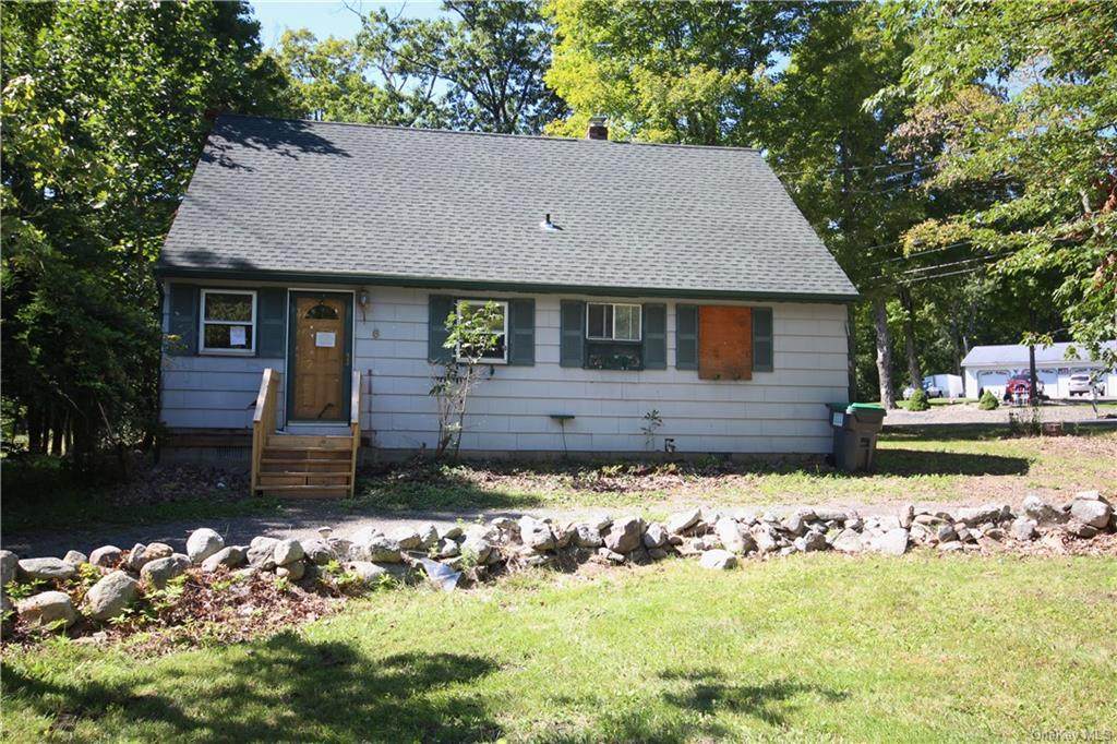 6 Frontier Drive - Photo 1
