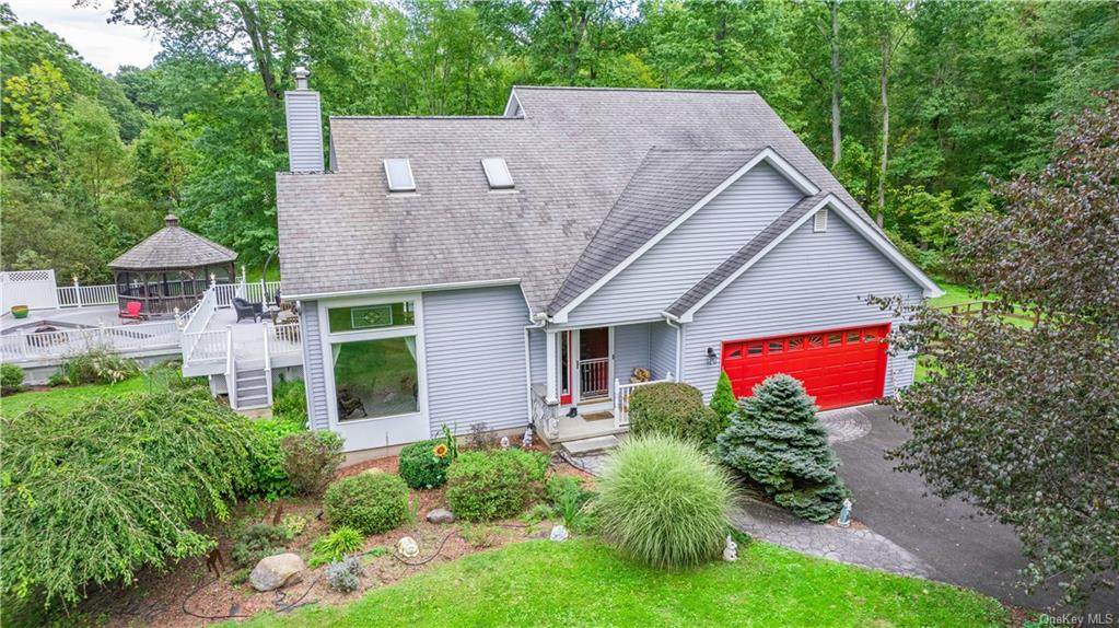 15 Majestic Woods Drive - Photo 1